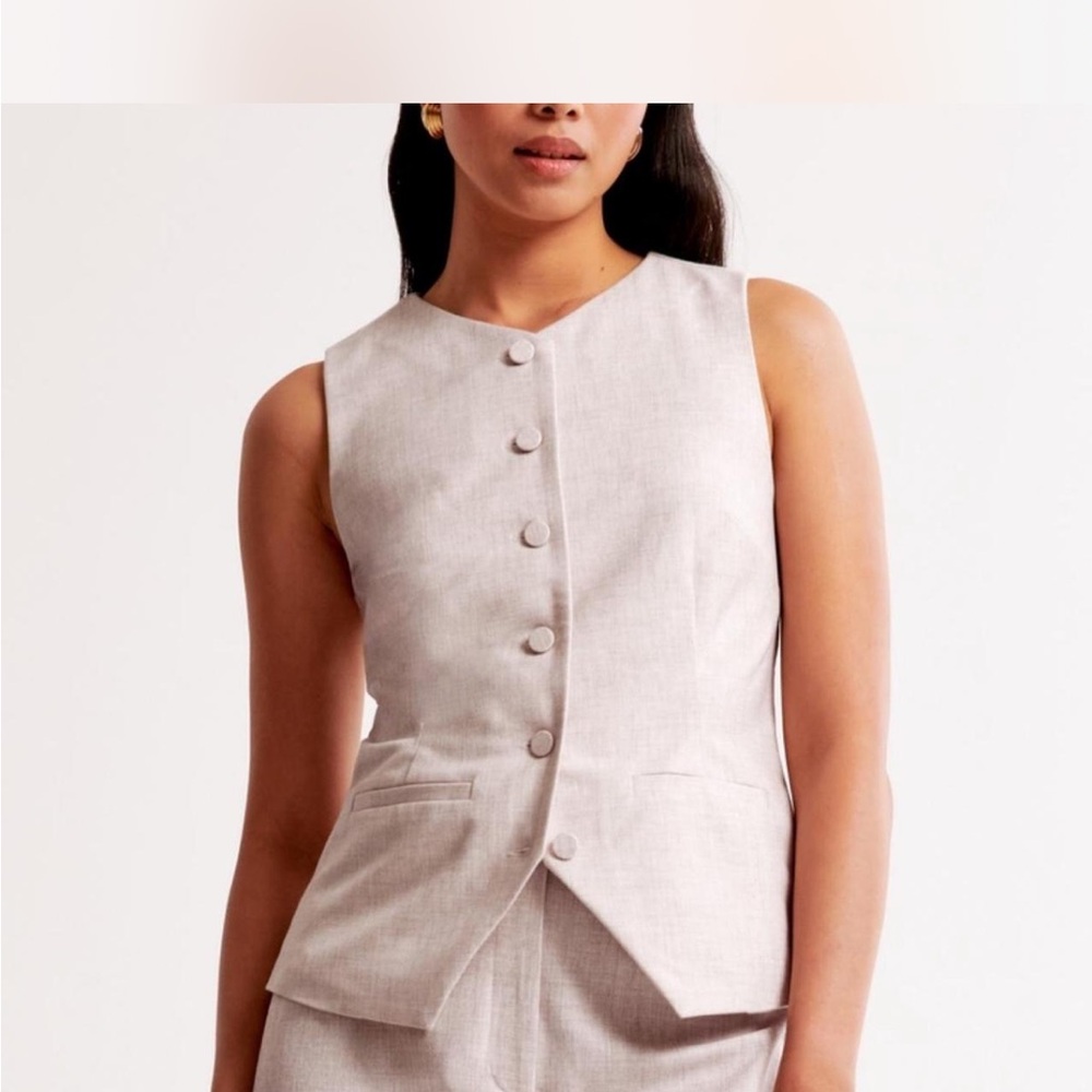 Abercrombie & Fitch Mara Sleeveless Button-Through Vest Grey Size S